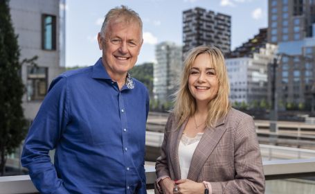 Tar grep for å få unge til å tenke kritisk